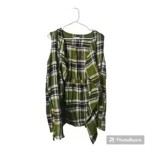 NWOT- flannel vest!